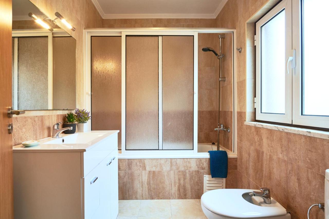 Spacious And Renovated Apartment With Amazing Patio, By Timecooler Lissabon Exterior foto