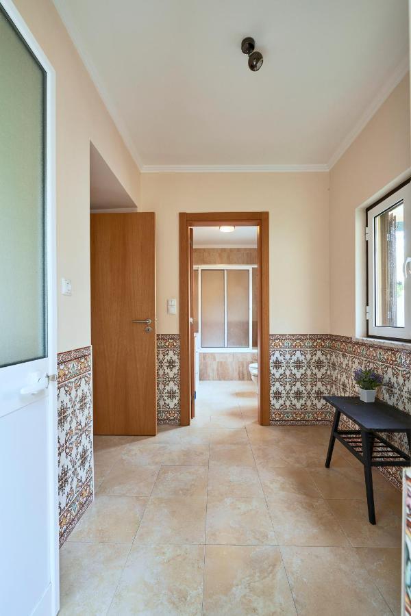 Spacious And Renovated Apartment With Amazing Patio, By Timecooler Lissabon Exterior foto
