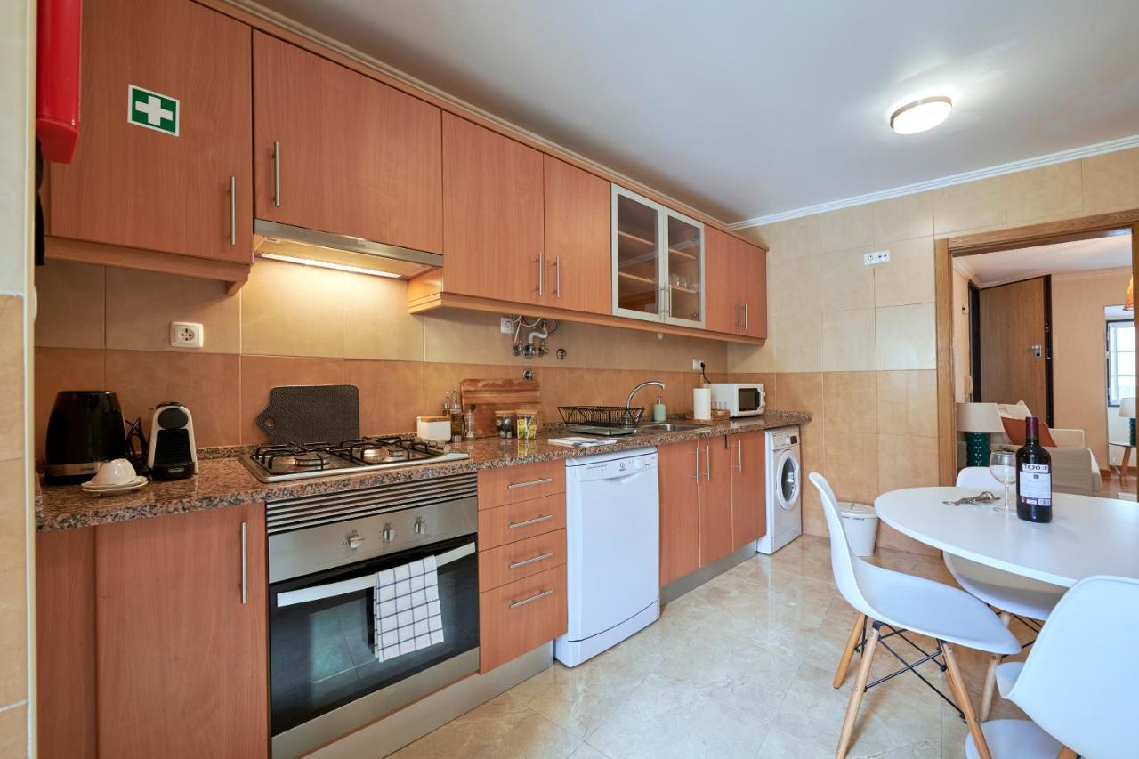 Spacious And Renovated Apartment With Amazing Patio, By Timecooler Lissabon Exterior foto