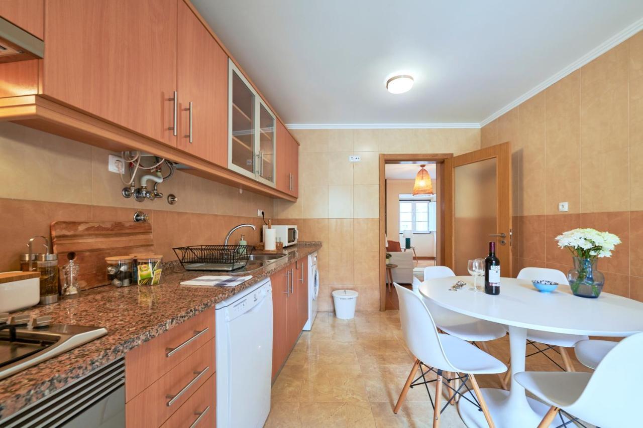 Spacious And Renovated Apartment With Amazing Patio, By Timecooler Lissabon Exterior foto